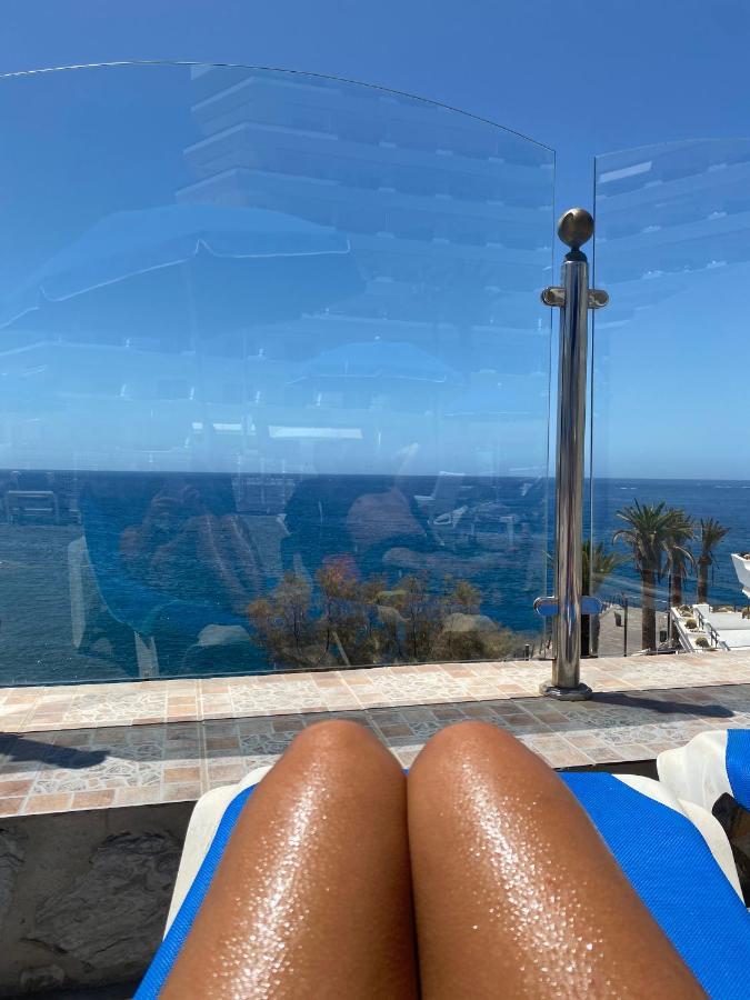 Primera línea de mar ! Wuifi y parking gratis! Costa Adeje  Exterior foto