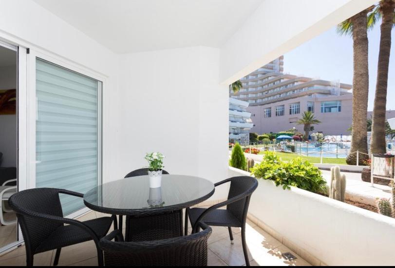 Primera línea de mar ! Wuifi y parking gratis! Costa Adeje  Exterior foto